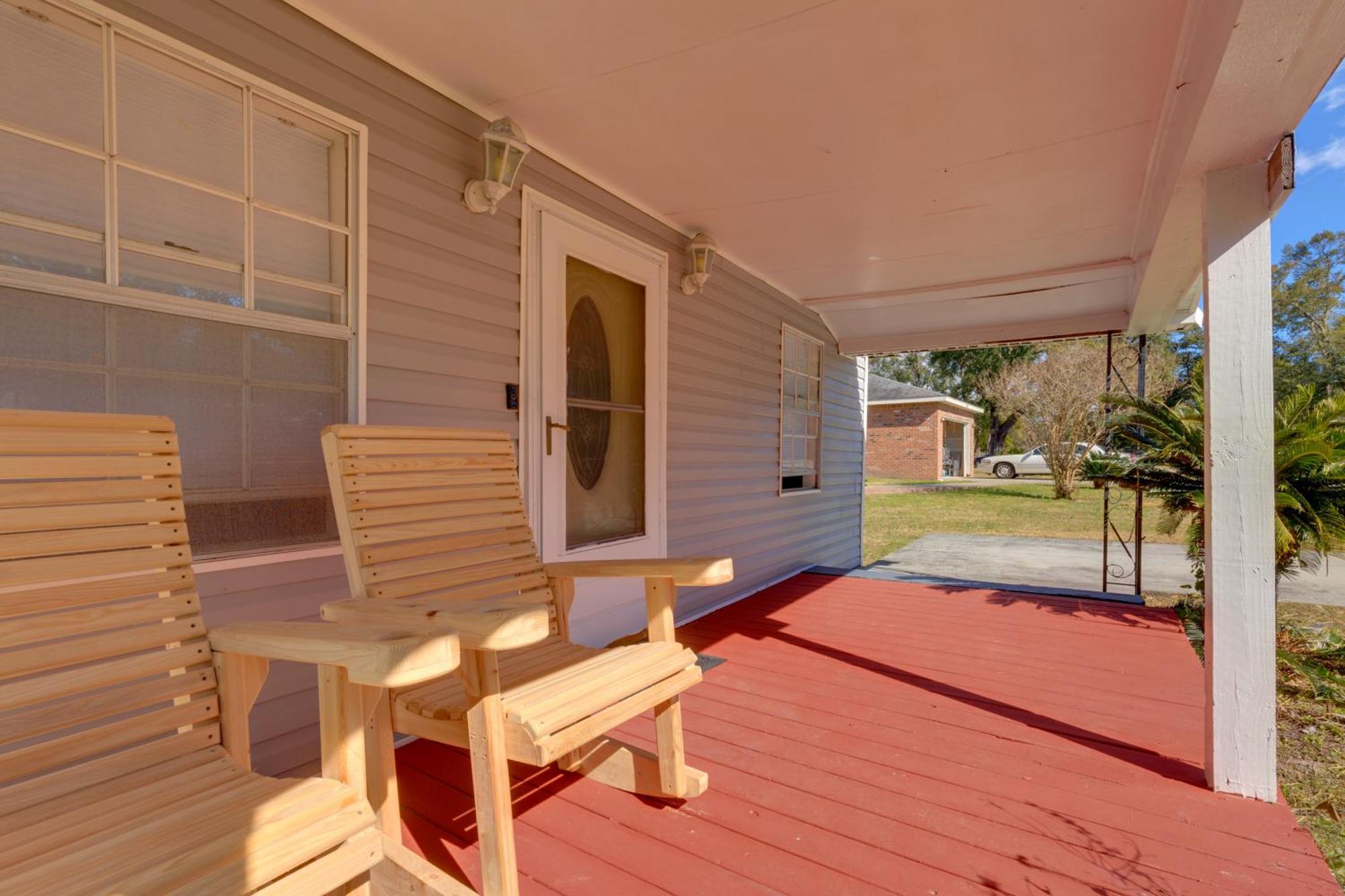 Stunning Gulfport Getaway About 1 Mi To The Beach Экстерьер фото