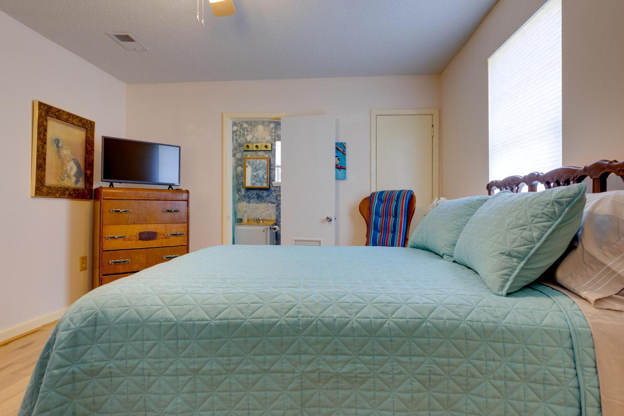 Stunning Gulfport Getaway About 1 Mi To The Beach Экстерьер фото