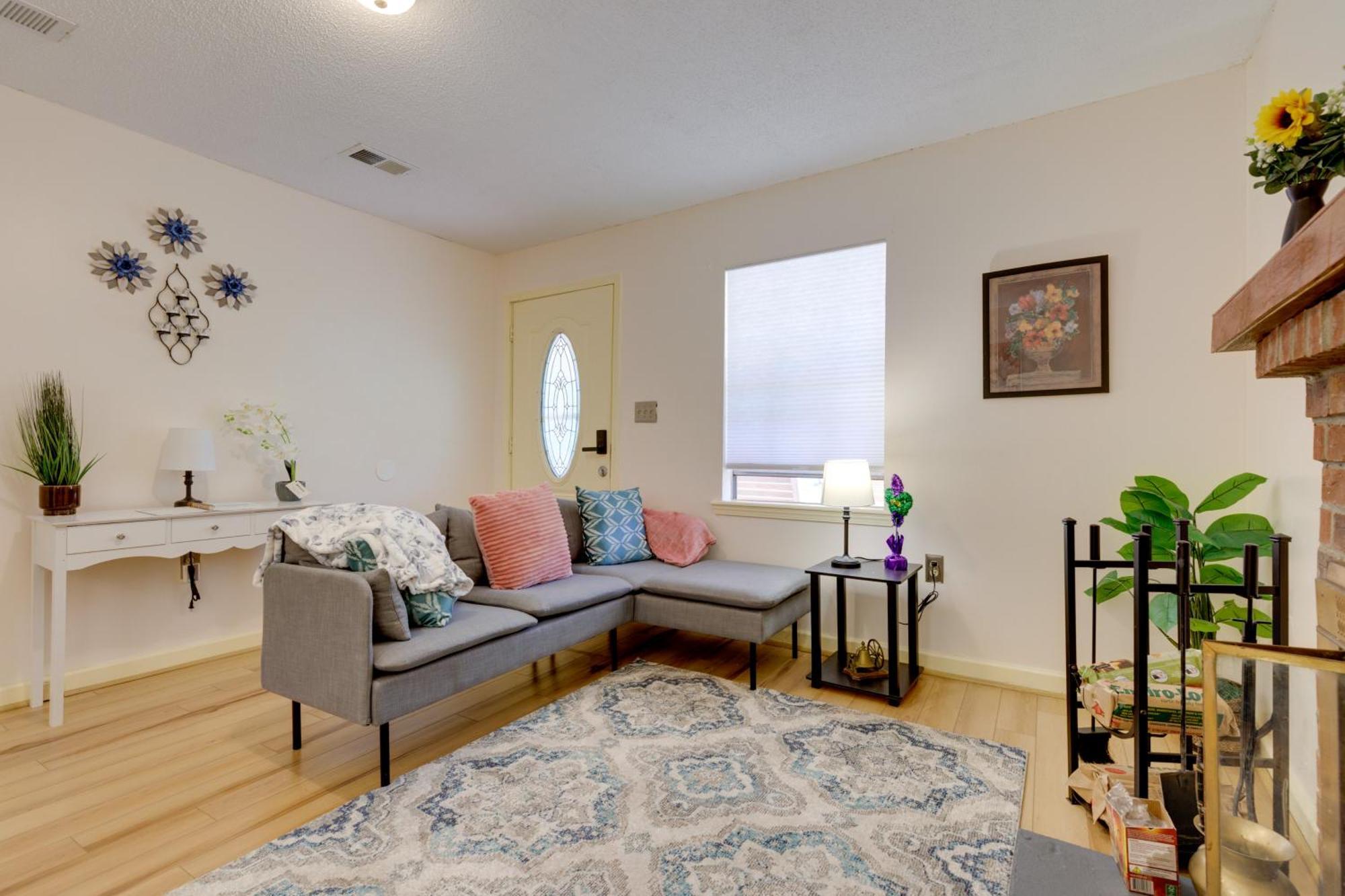 Stunning Gulfport Getaway About 1 Mi To The Beach Экстерьер фото